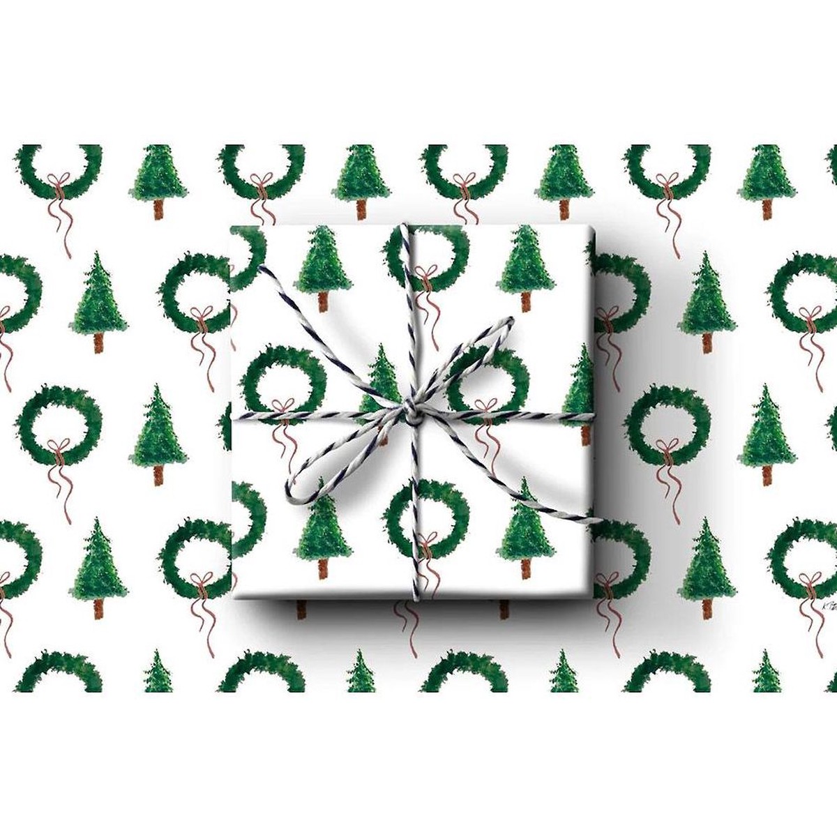 Tree & Wreath Holiday Flat Wrap